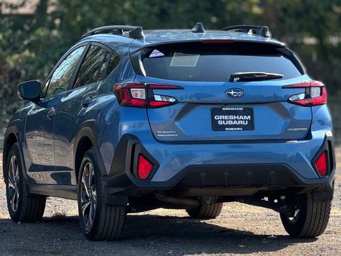 Used 2024 Subaru Crosstrek 2.0i Premium AWD/4WD image 5
