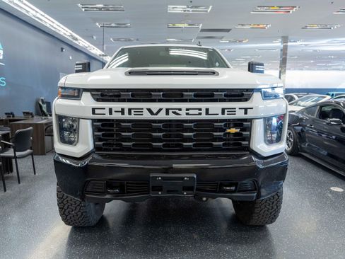 Used 2021 Chevrolet Silverado 2500 Custom w/ Custom Value Package AWD/4WD image 2