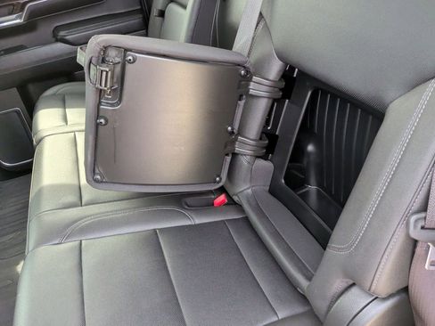 Used 2022 GMC Sierra 1500 SLT w/ SLT Convenience Package image 39