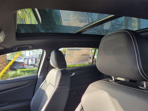 New 2026 Volkswagen Atlas Cross Sport SEL R-Line image 8