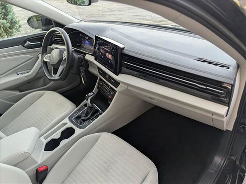 Certified 2025 Volkswagen Jetta S FWD image 13