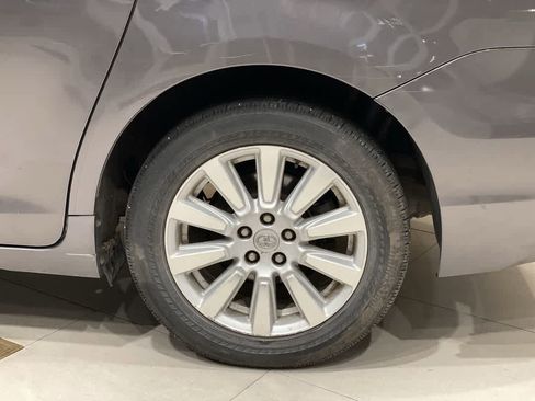 Used 2017 Toyota Sienna XLE image 12