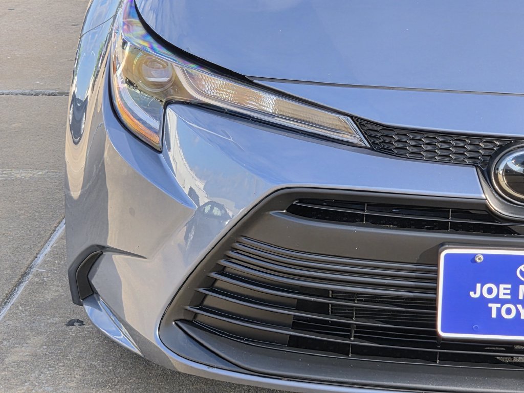 Used 2024 Toyota Corolla LE FWD image 5