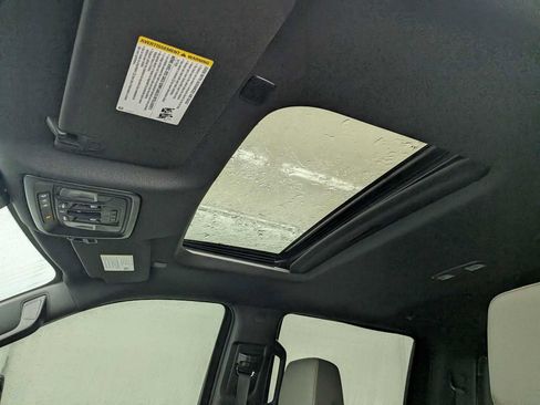 Used 2023 Chevrolet Silverado 1500 ZR2 image 21