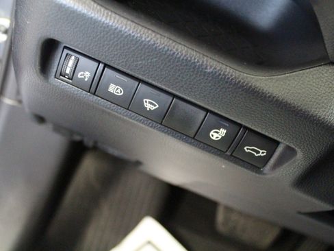 Used 2019 Toyota RAV4 XLE image 11