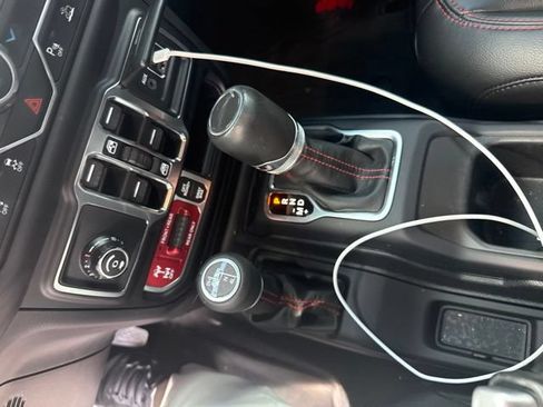 Used 2023 Jeep Gladiator Rubicon w/ LED Lighting Group AWD/4WD image 24