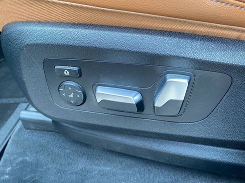 Used 2019 BMW X5 xDrive40i w/ Premium Package 2 AWD/4WD image 19