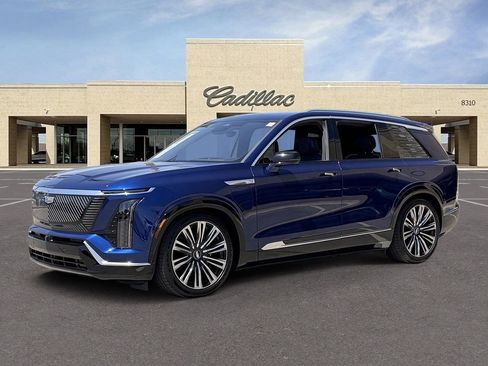 Used 2026 Cadillac Vistiq Premium Luxury w/ LPO, Floor Liner Package AWD/4WD image 32