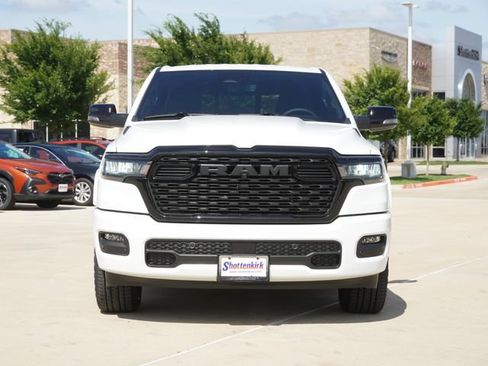 New 2026 RAM 1500 4x4 Crew Cab image 2