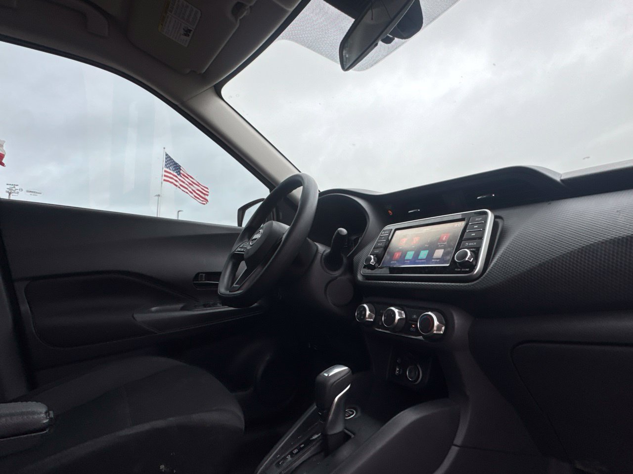 Used 2025 Nissan Kicks Play S FWD image 34