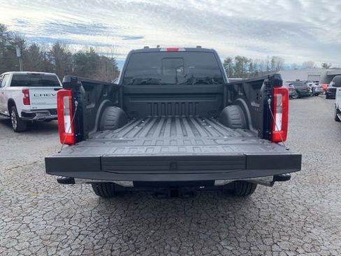 Used 2025 Ford F250 XLT w/ FX4 Off-Road Package image 8