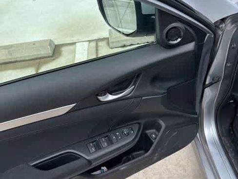 Used 2019 Honda Civic EX image 12
