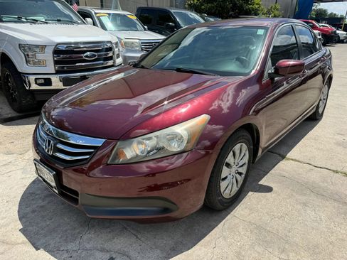 Used 2011 Honda Accord LX image 3