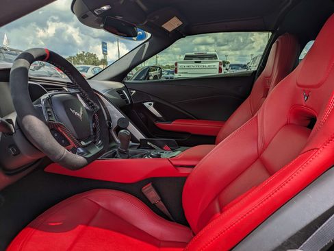 Used 2017 Chevrolet Corvette Grand Sport RWD image 14