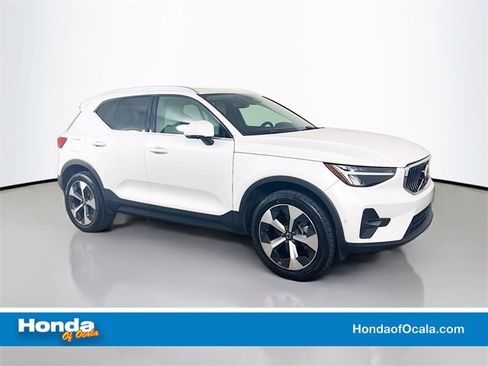 Used 2023 Volvo XC40 B5 Plus w/ Driver Assist Package image 1