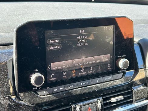 Used 2022 Nissan Pathfinder SV image 6