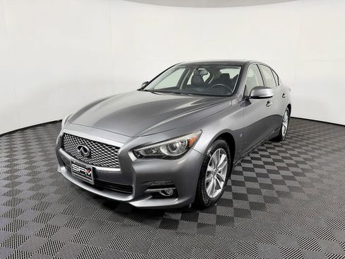 Used 2015 INFINITI Q50 Premium image 2