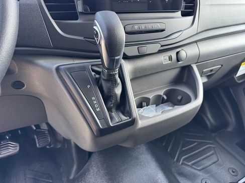 New 2026 Ford Transit 250 148 Medium Roof w/ Load Area Protection Package RWD image 18