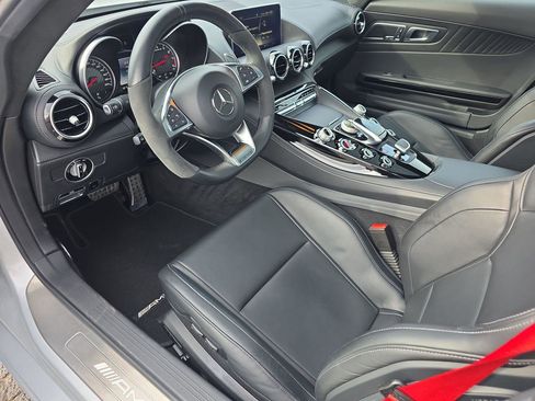 Used 2017 Mercedes-Benz AMG GT Coupe image 4
