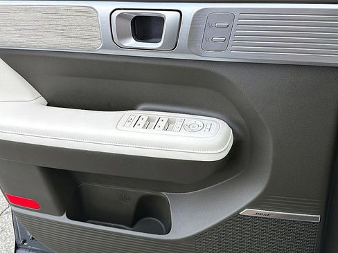 Certified 2025 Hyundai Santa Fe Calligraphy image 19