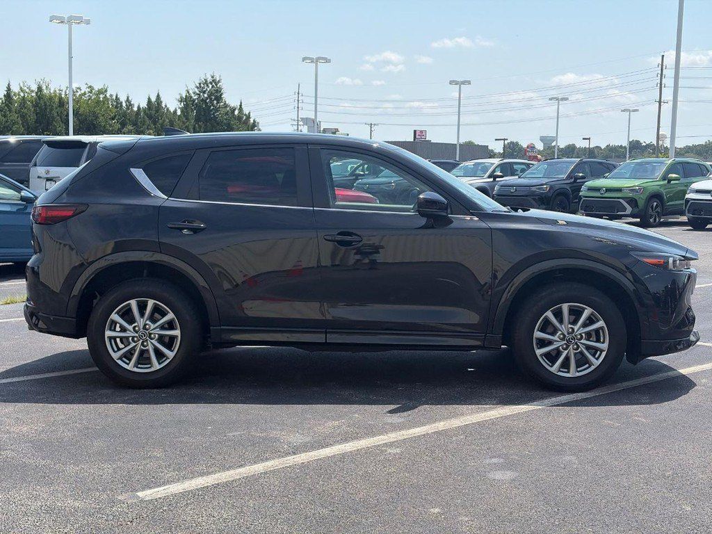 Used 2025 MAZDA CX-5 AWD 2.5 S w/ Preferred Package image 4
