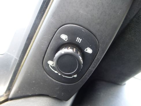 Used 2004 Porsche Cayenne Turbo image 64