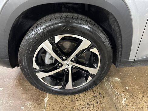 Used 2024 Chevrolet Trax RS w/ Driver Confidence Package FWD image 9