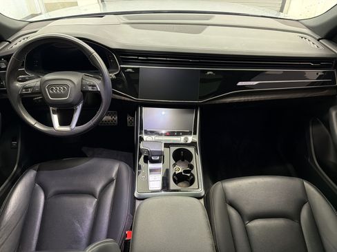 Used 2020 Audi Q8 Prestige w/ Prestige Package AWD/4WD image 13