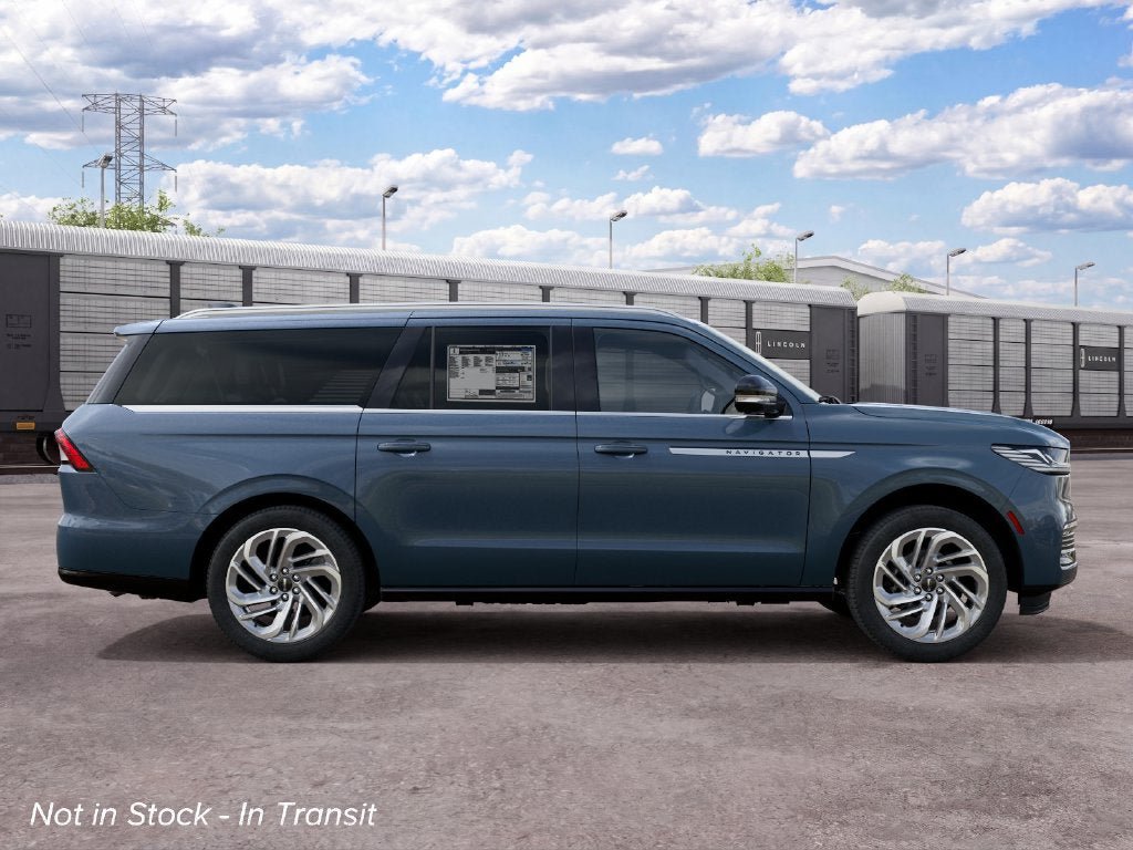 New 2027 Lincoln Navigator L Reserve AWD/4WD image 5