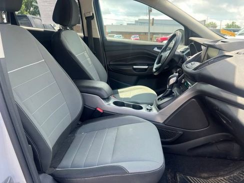 Used 2015 Ford Escape SE w/ Equipment Group 201A FWD image 11