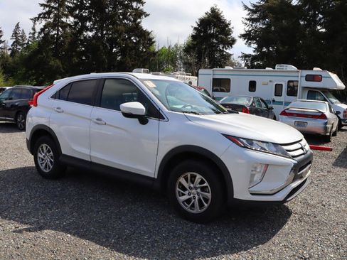 Used 2019 Mitsubishi Eclipse Cross ES AWD/4WD image 6