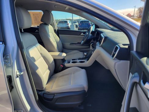 Used 2022 Kia Sportage LX image 26