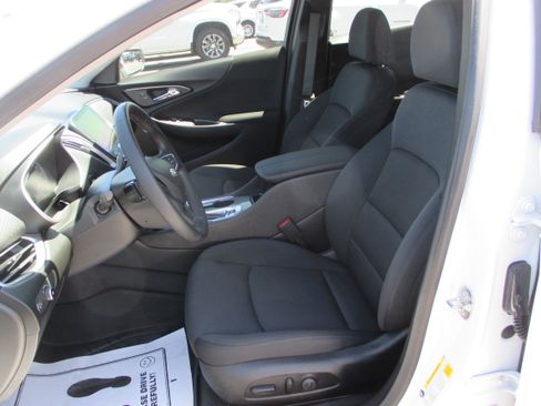 Used 2023 Chevrolet Malibu LT w/ Sport Edition FWD image 14
