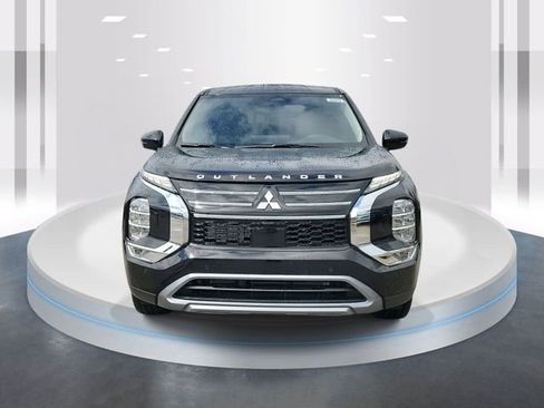 New 2026 Mitsubishi Outlander SE FWD image 2