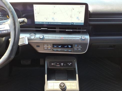 Used 2024 Hyundai Kona Limited AWD/4WD image 16