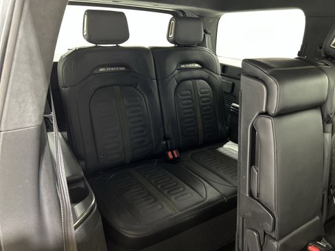 Used 2023 Rivian R1S Adventure AWD/4WD image 25
