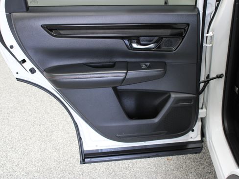 Used 2025 Honda CR-V Sport Touring image 28