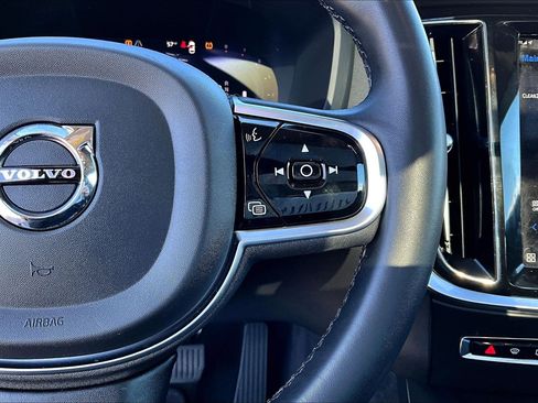 Used 2024 Volvo S60 B5 Plus image 13