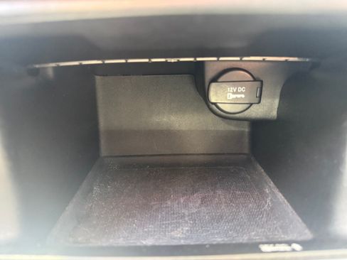 Used 2011 Jeep Grand Cherokee Overland AWD/4WD image 29