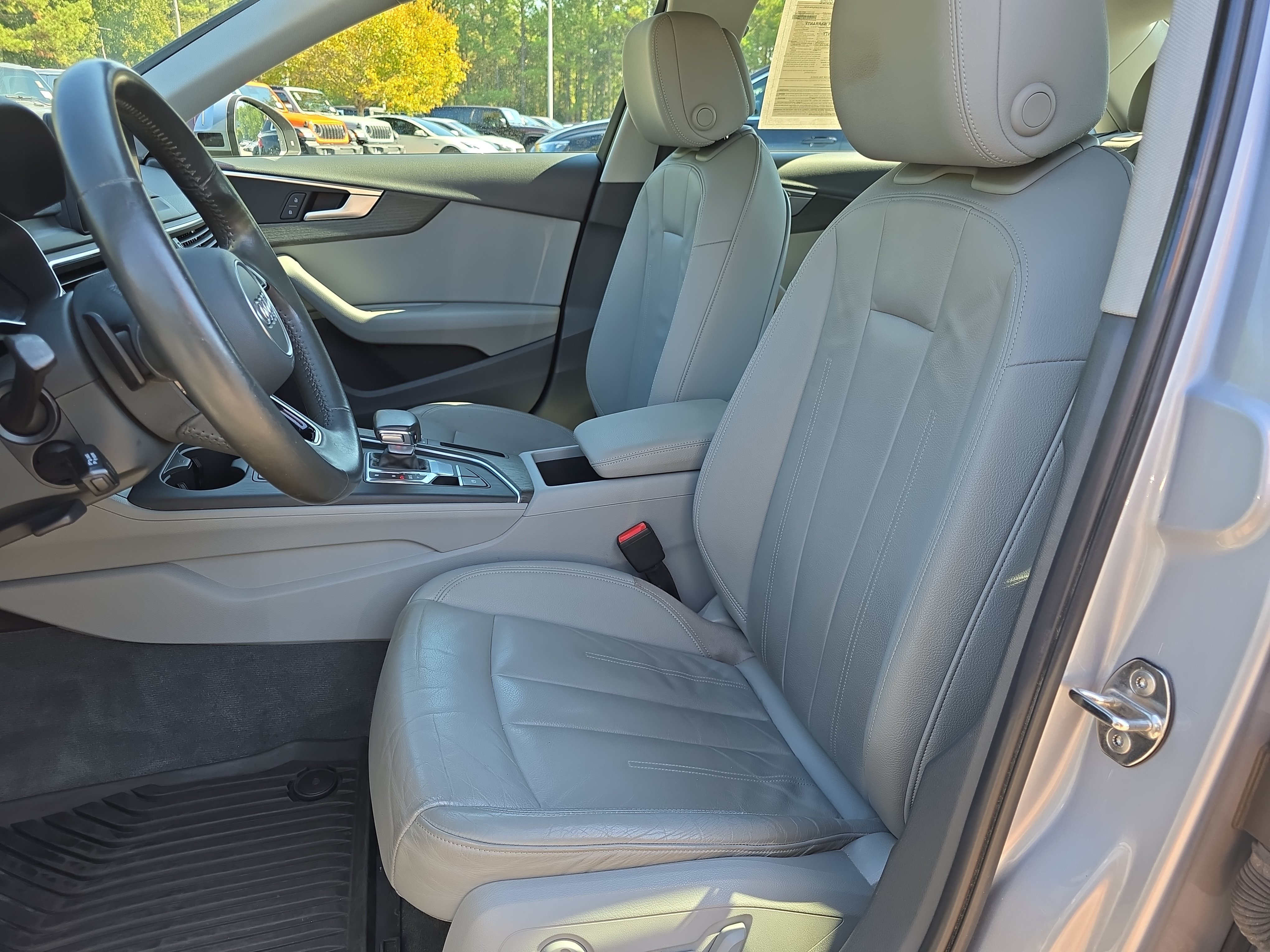 Used 2019 Audi A4 2.0T Premium FWD image 14