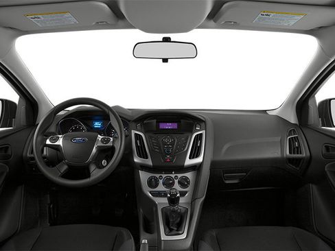 Used 2014 Ford Focus SE FWD image 7