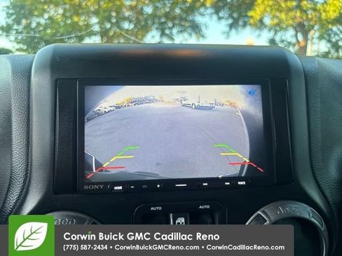 Used 2018 Jeep Wrangler Unlimited Sport S AWD/4WD image 25