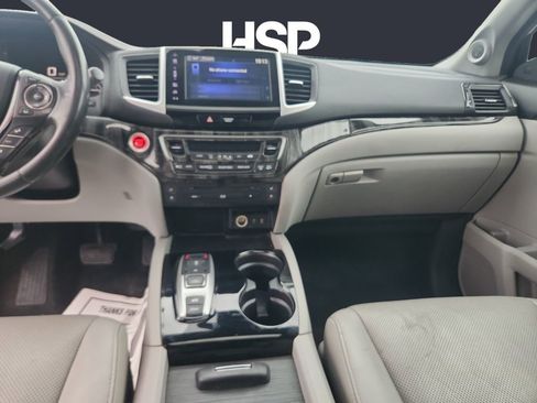 Used 2017 Honda Pilot Elite image 11