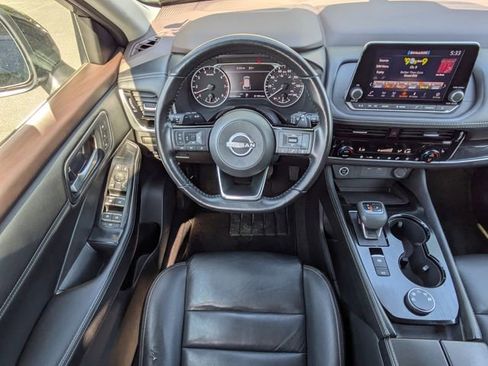 Used 2023 Nissan Rogue SL image 17