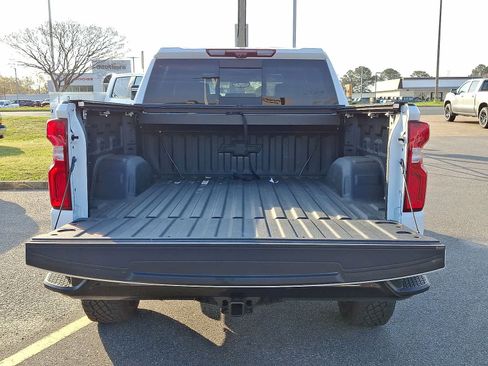 Used 2025 Chevrolet Silverado 1500 ZR2 w/ Technology Package AWD/4WD image 33