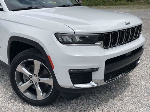 Used 2022 Jeep Grand Cherokee L Limited w/ Luxury Tech Group II AWD/4WD image 25