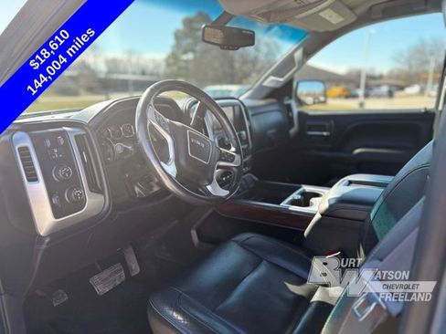 Used 2015 GMC Sierra 1500 SLT w/ SLT Crew Cab Value Package image 11