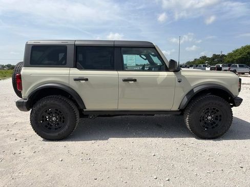 New 2026 Ford Bronco Big Bend w/ Black Diamond Package AWD/4WD image 12