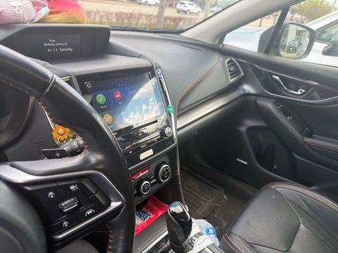 Used 2019 Subaru Crosstrek 2.0i Limited w/ Moonroof Package w/Navigation image 3