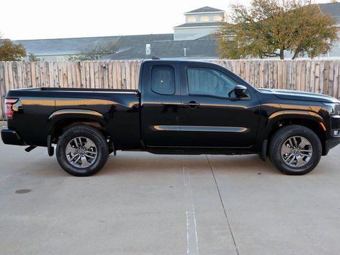 New 2026 Nissan Frontier SV w/ SV Convenience Package image 5